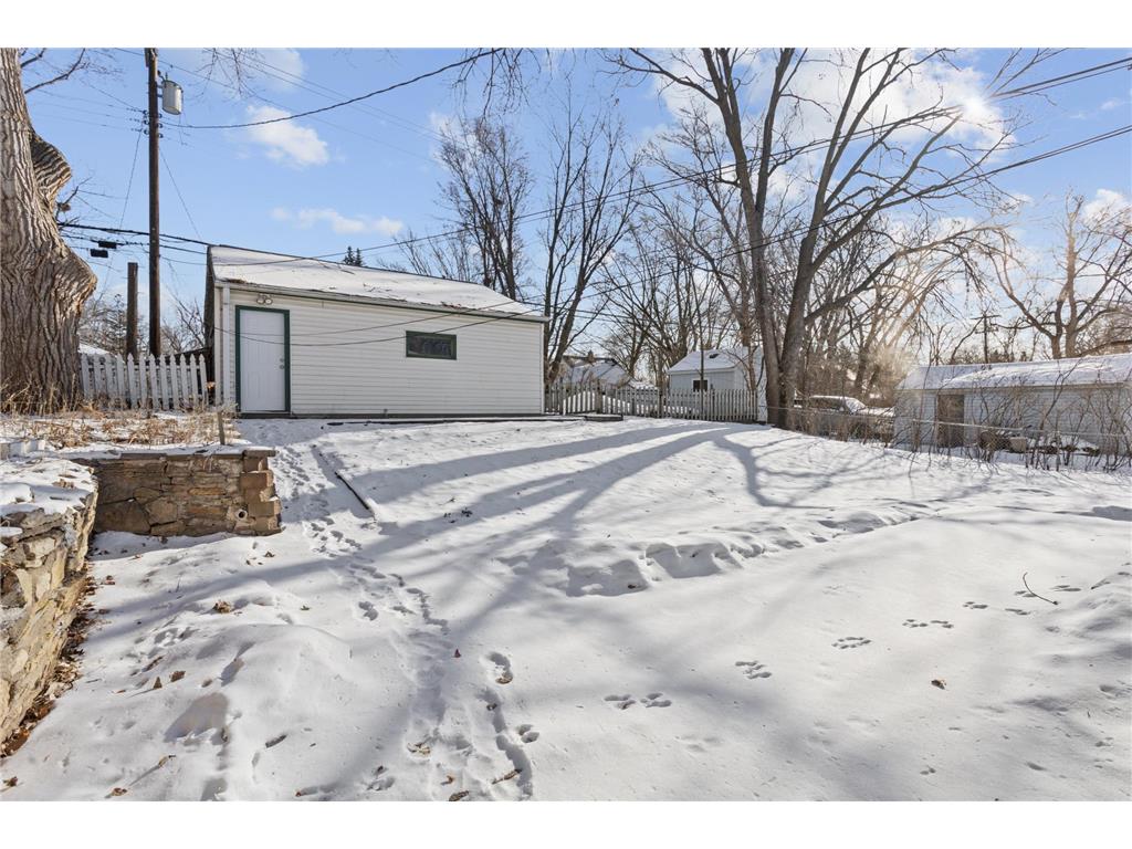 8237 Pillsbury Avenue S Bloomington MN 55420 7013953 image3