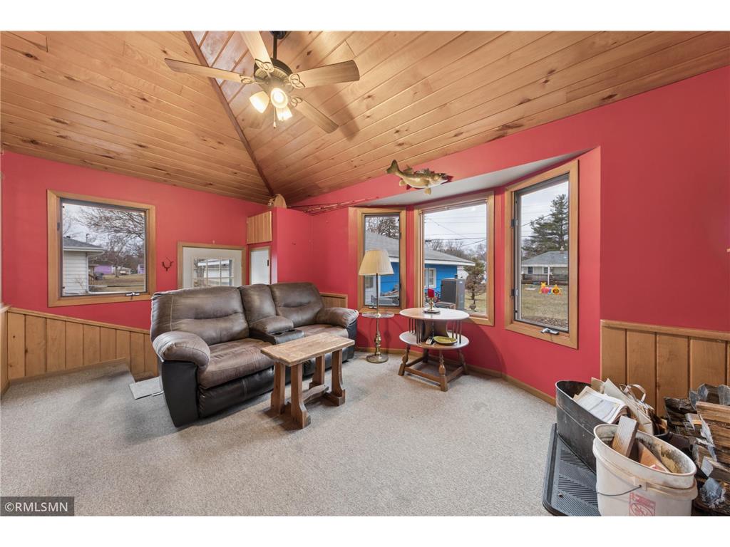 8238 Oakland Avenue S Bloomington MN 55420 7032677 image13