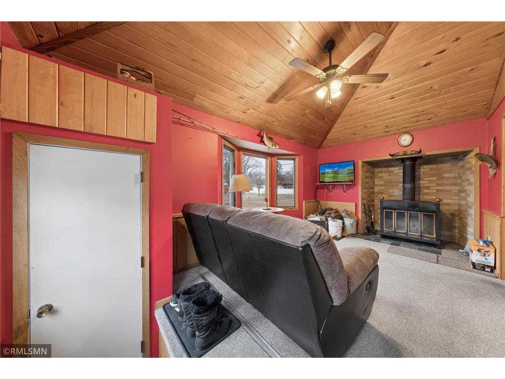 8238 Oakland Avenue S Bloomington MN 55420 7032677 image14