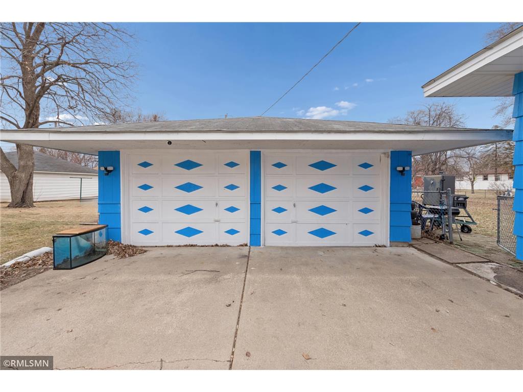 8238 Oakland Avenue S Bloomington MN 55420 7032677 image24