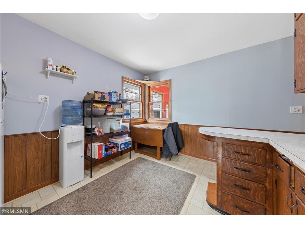 8238 Oakland Avenue S Bloomington MN 55420 7032677 image5