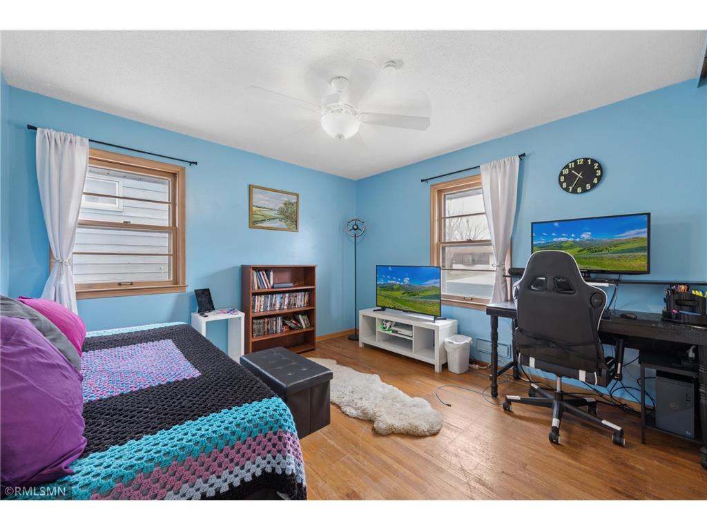 8238 Oakland Avenue S Bloomington MN 55420 7032677 image9