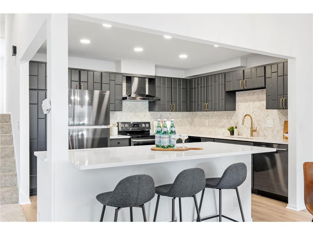 8238 Tamarack Trail Eden Prairie MN 55347 6762530 image1