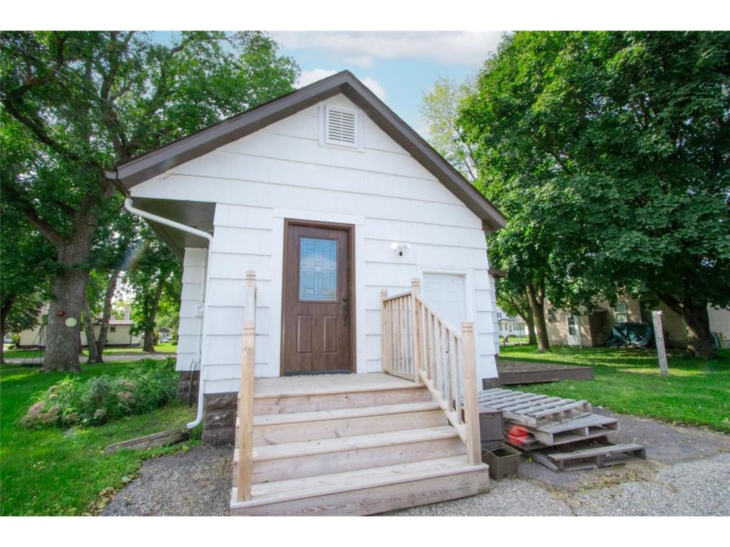 824 4th Street Nicollet MN 56074 6785564 image2
