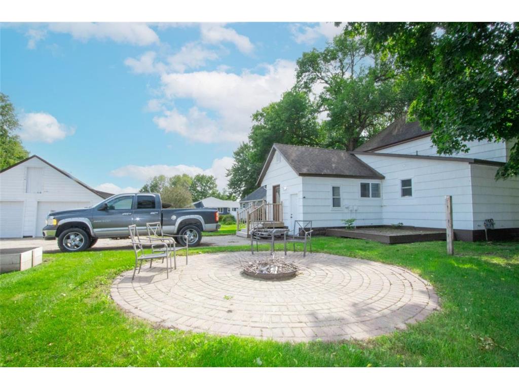 824 4th Street Nicollet MN 56074 6785564 image4