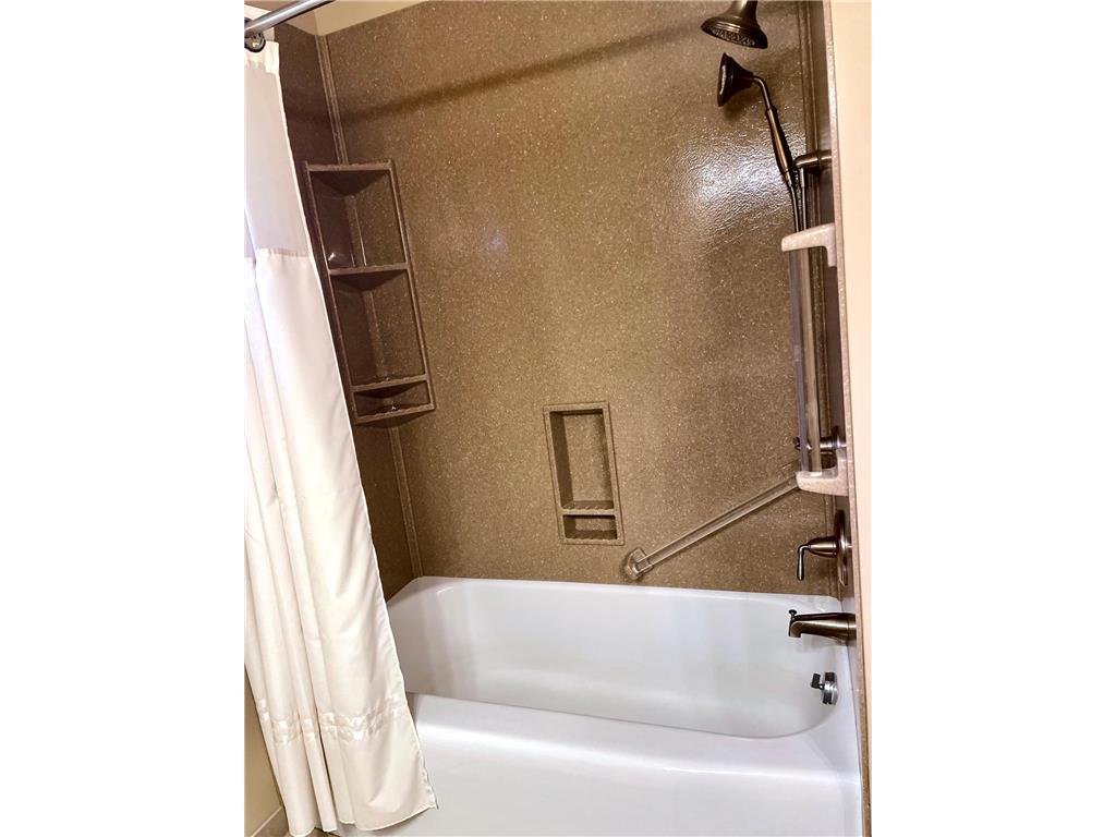 824 Brown Street Jackson MN 56143 7066248 image18