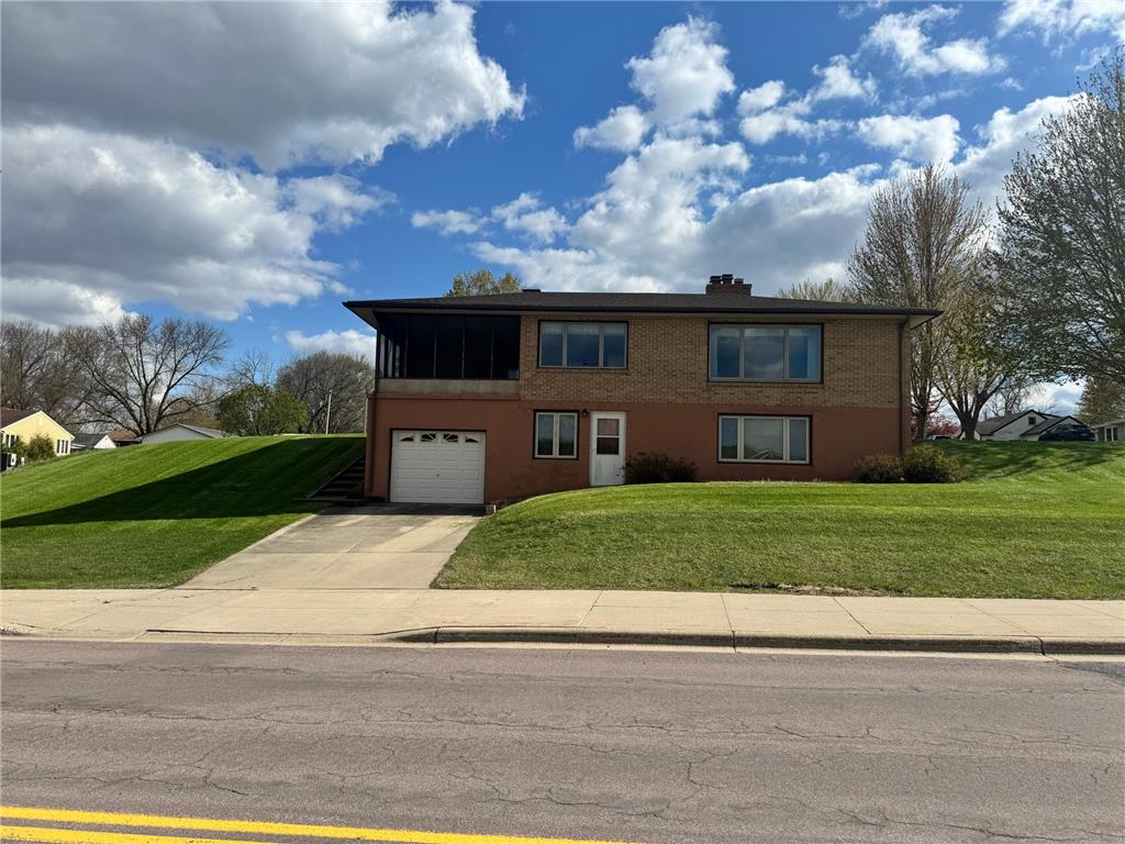 824 Brown Street Jackson MN 56143 7066248 image3