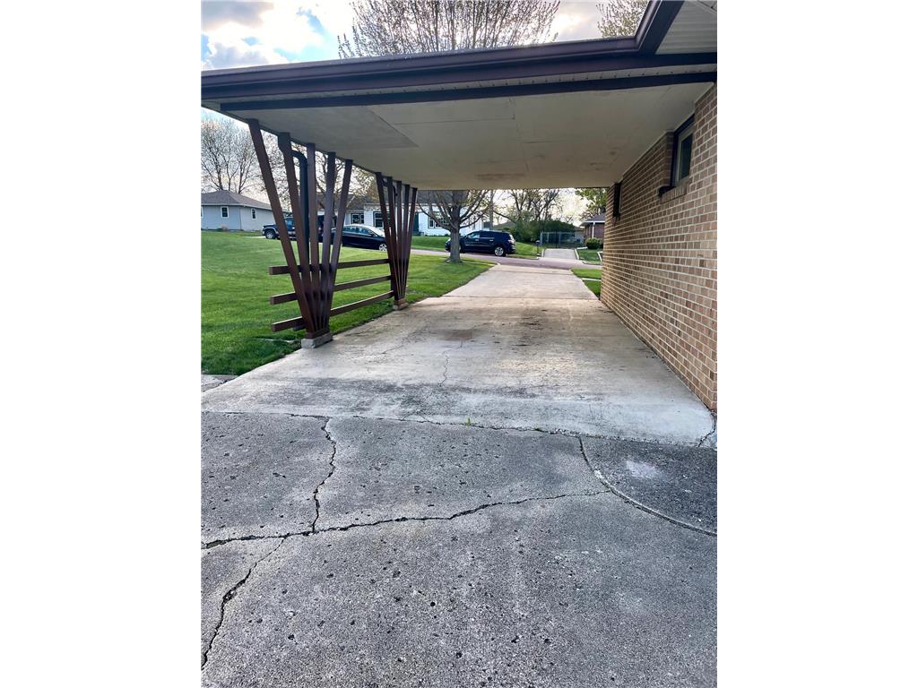 824 Brown Street Jackson MN 56143 7066248 image4
