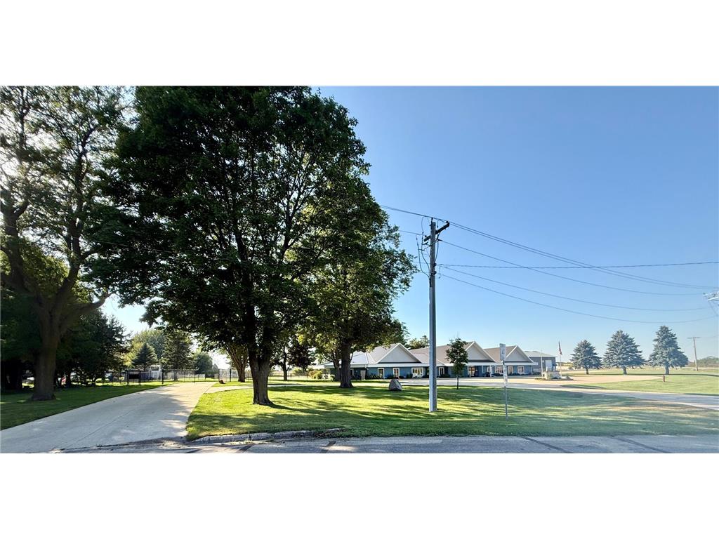 824 Center Avenue N Blooming Prairie MN 55917 6795299 image130