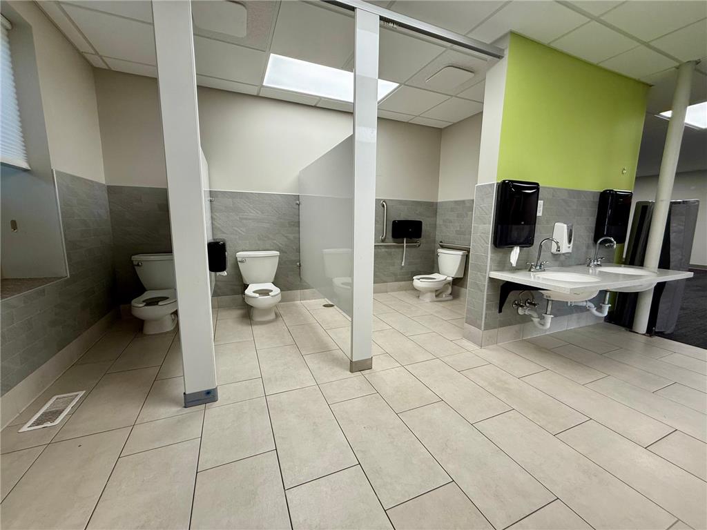 824 Center Avenue N Blooming Prairie MN 55917 6795299 image38