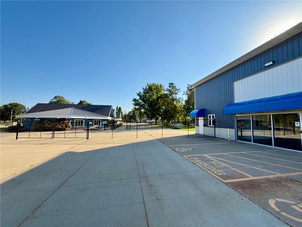 824 Center Avenue N Blooming Prairie MN 55917 6795299 image83