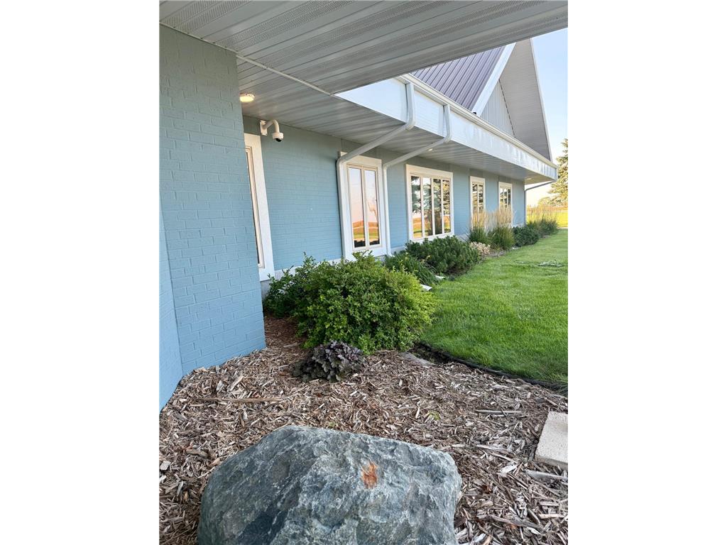 824 Center Avenue N Blooming Prairie MN 55917 6795299 image9