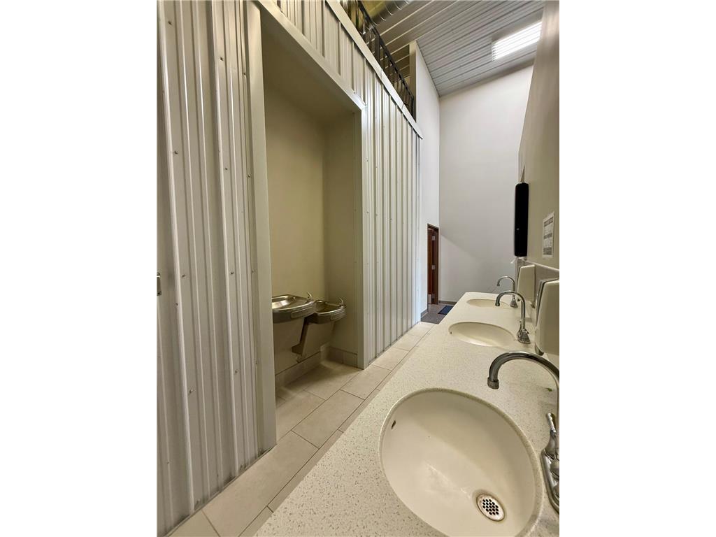 824 Center Avenue N Blooming Prairie MN 55917 6795299 image93