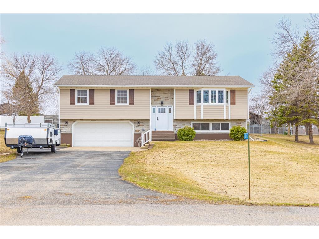 824 Janes Circle Drive SW, Alexandria, MN, 56308 MLS 6356678 Edina