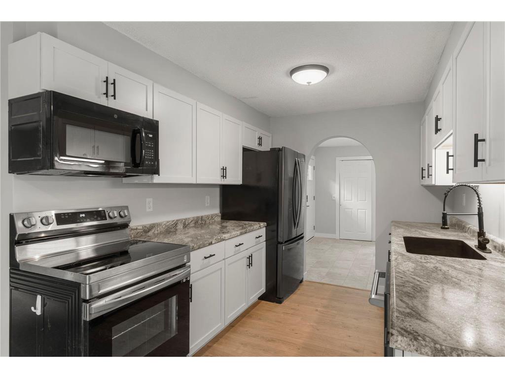 8241 Eastwood Road Moundsview MN 55112 7015322 image7