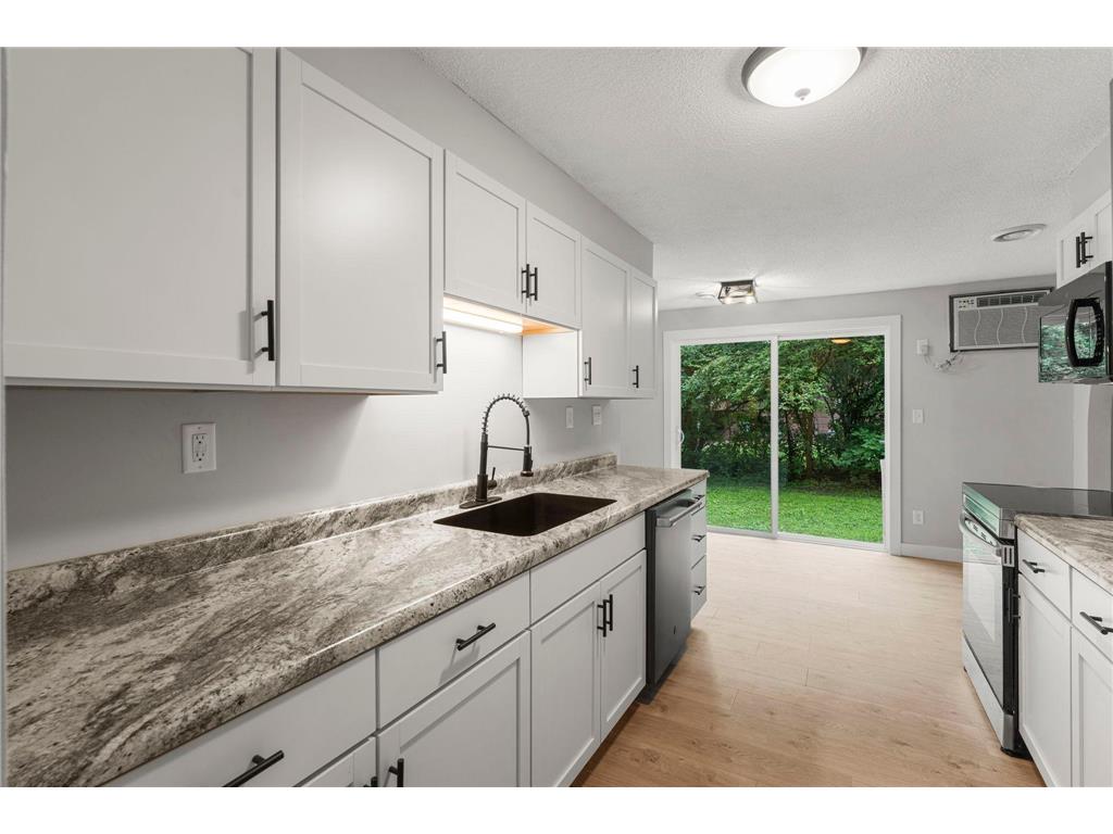 8241 Eastwood Road Moundsview MN 55112 7015322 image8