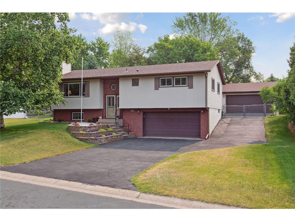 8242 Cleadis Avenue Inver Grove Heights MN 55076 6380699 image1