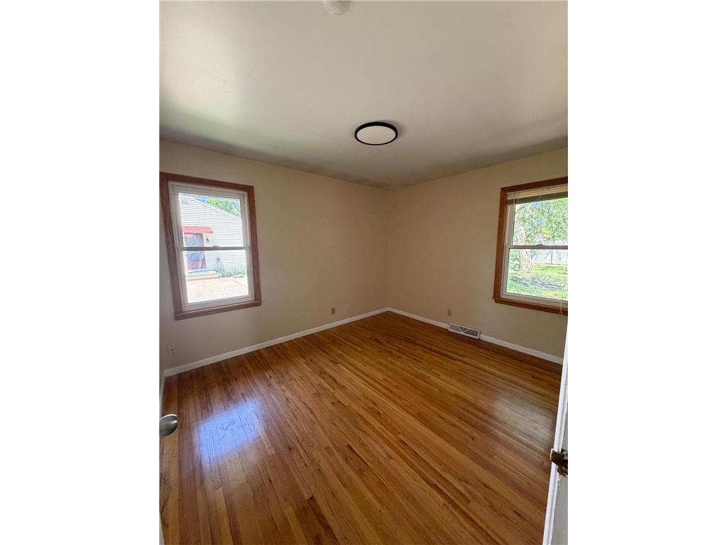 8243 Thomas Avenue S Bloomington MN 55431 7084242 image14