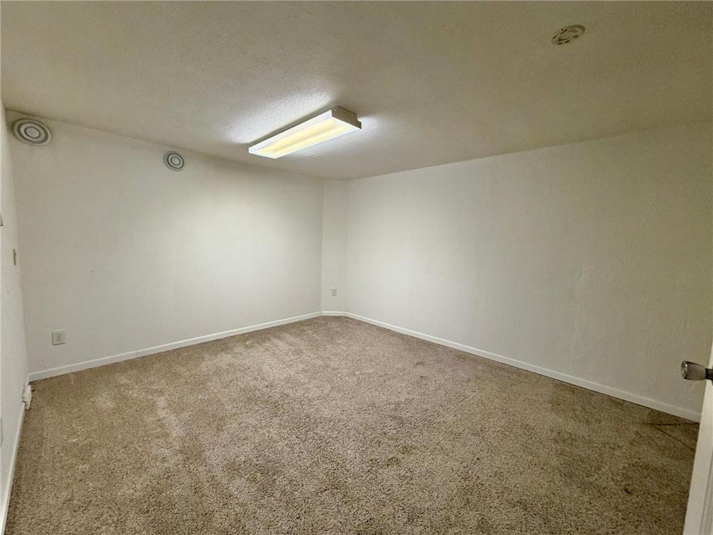 8243 Thomas Avenue S Bloomington MN 55431 7084242 image16