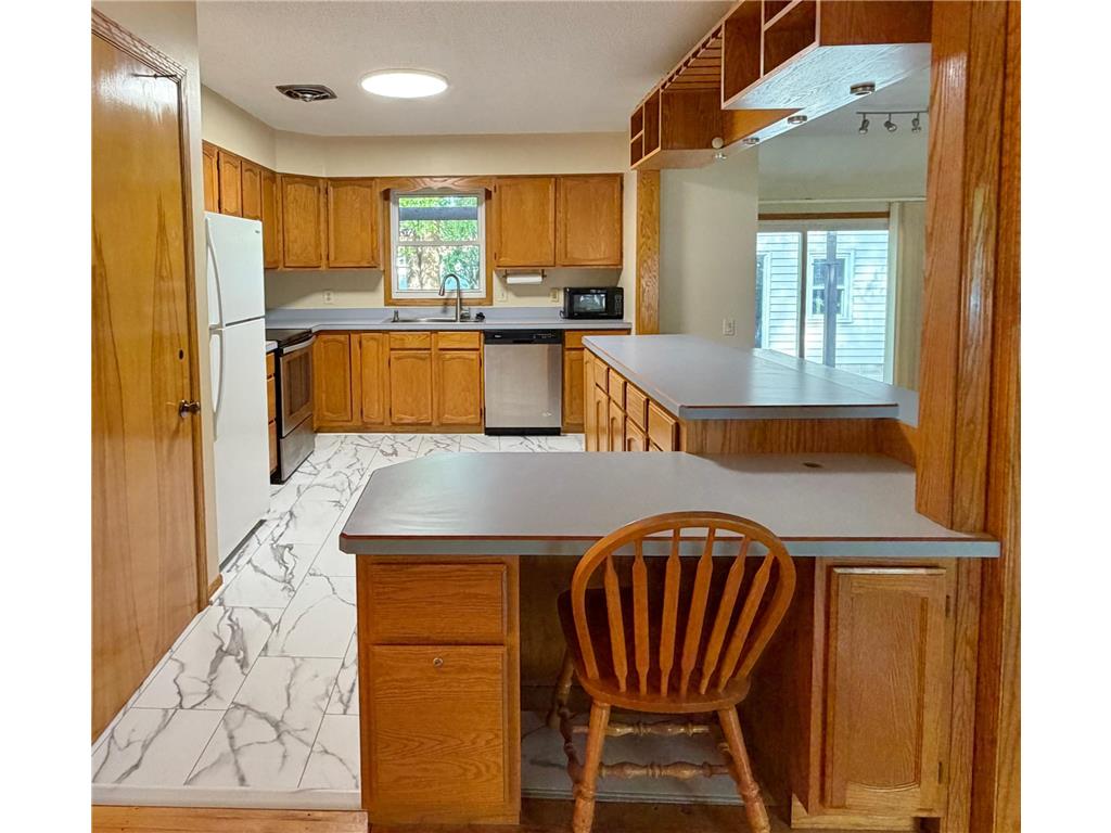 8243 Thomas Avenue S Bloomington MN 55431 7084242 image8