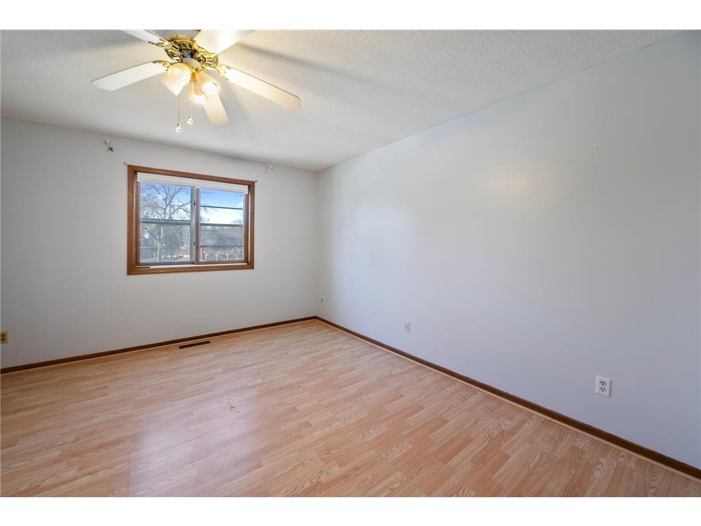 8249 Irving Avenue N Brooklyn Park MN 55444 7040597 image7