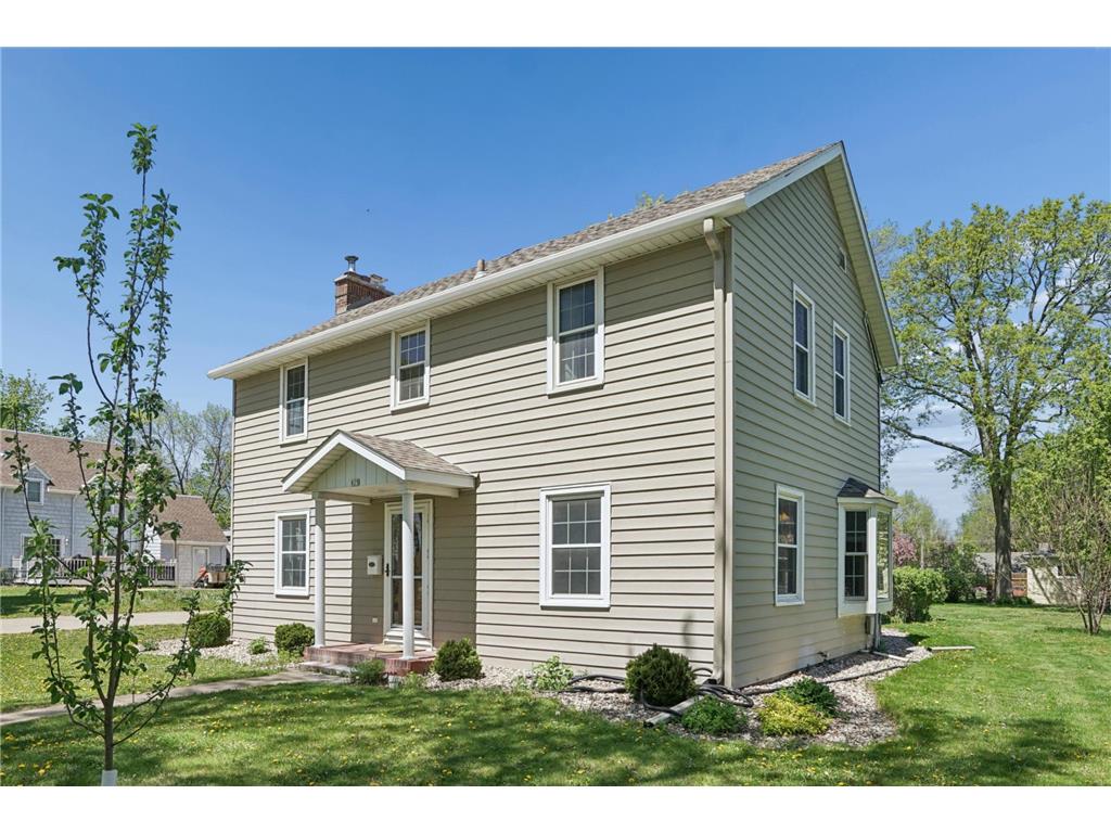 825 14th Street E Glencoe MN 55336 7059914 image1