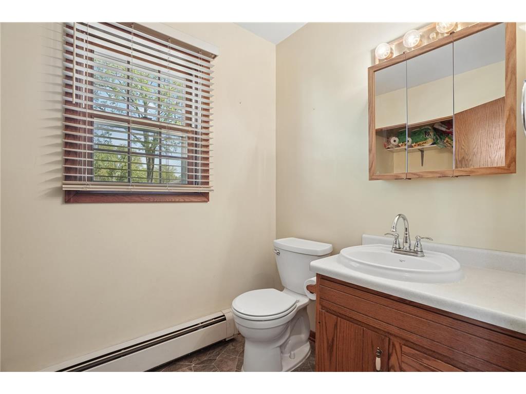 825 14th Street E Glencoe MN 55336 7059914 image20