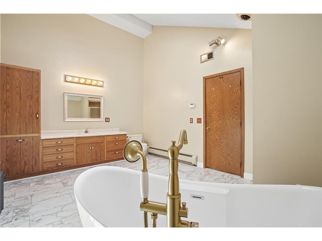 825 14th Street E Glencoe MN 55336 7059914 image26
