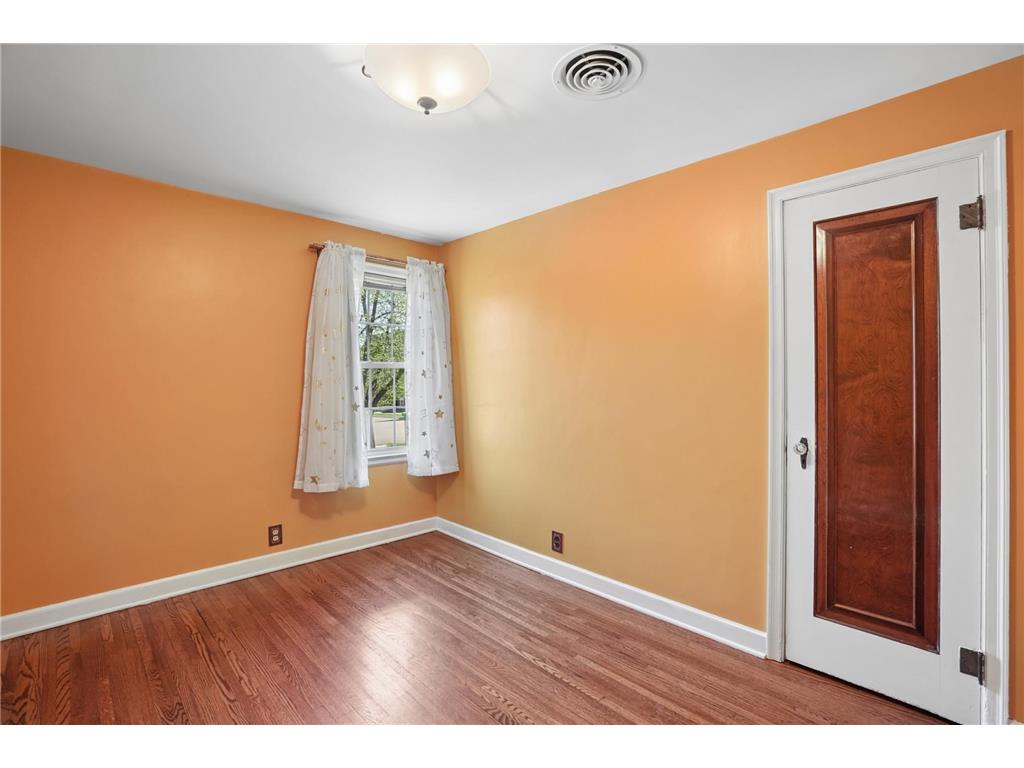 825 14th Street E Glencoe MN 55336 7059914 image32