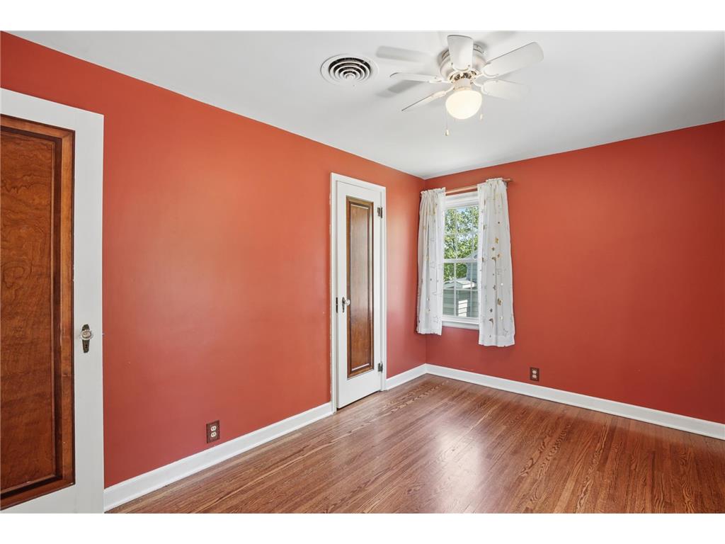 825 14th Street E Glencoe MN 55336 7059914 image35
