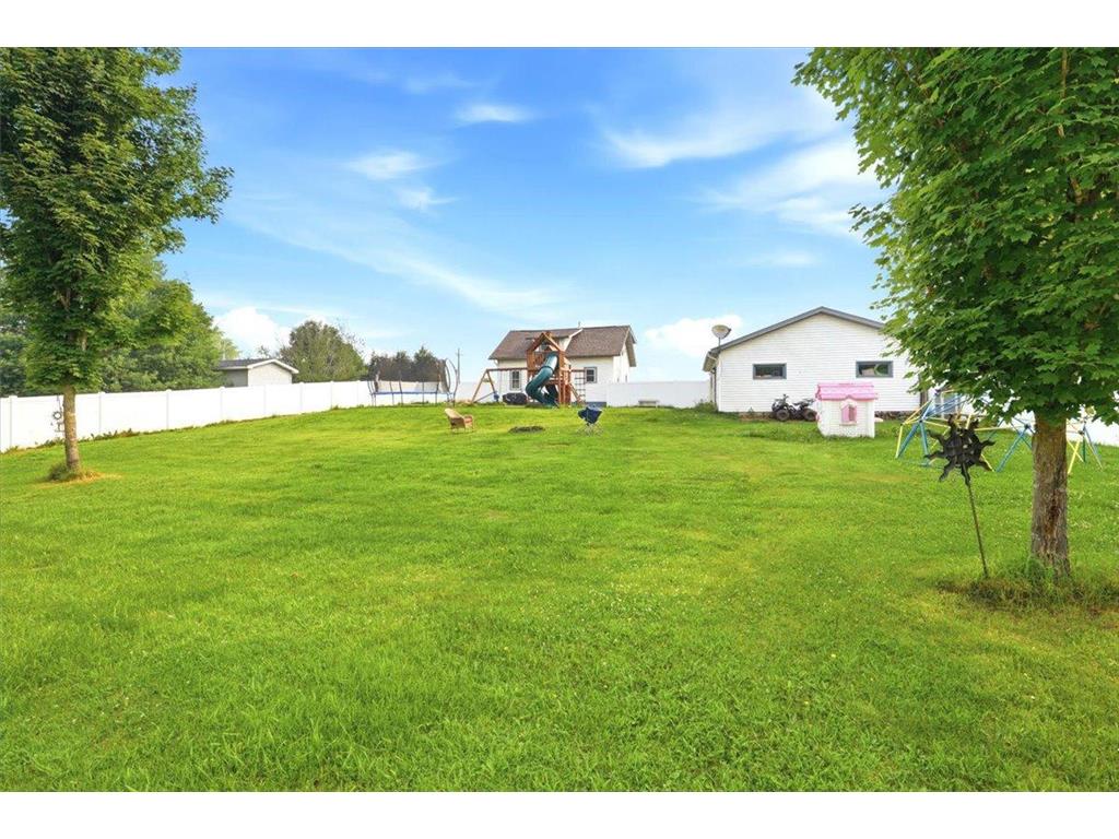 825 1st Avenue Cumberland WI 54829 7110935 image22