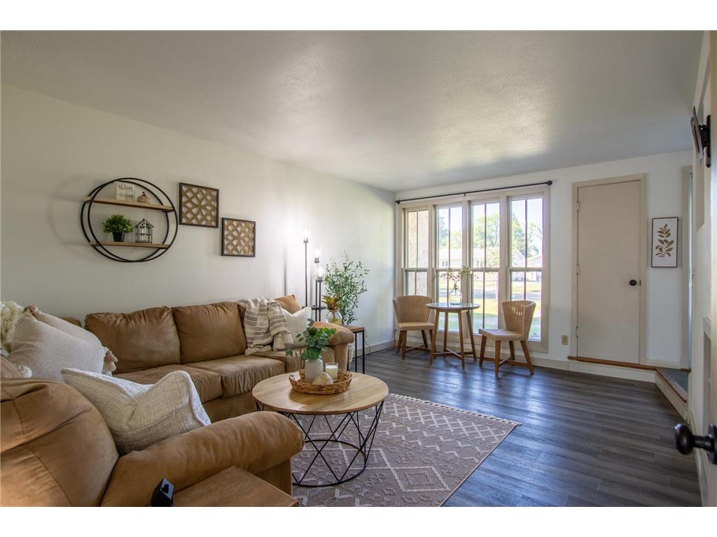 825 23rd Avenue S Moorhead MN 56560 6600449 image1