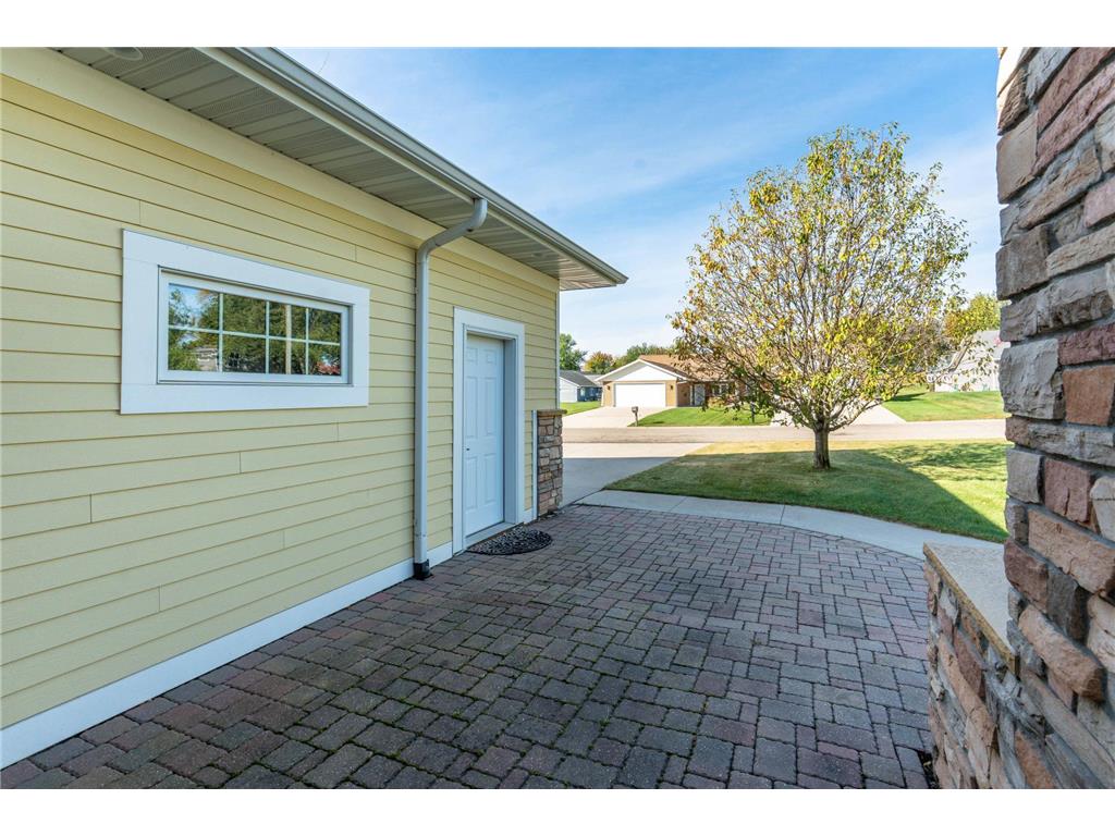 825 5th Street SE Pelican Rapids MN 56572 6807499 image5