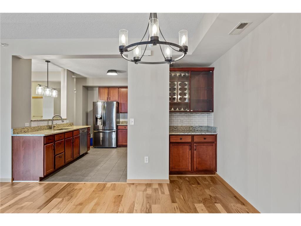 825 Berry Street #103 Saint Paul MN 55114 7064221 image13