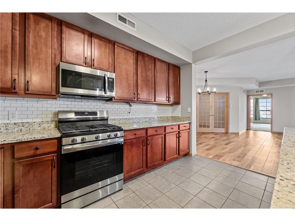 825 Berry Street #103 Saint Paul MN 55114 7064221 image18