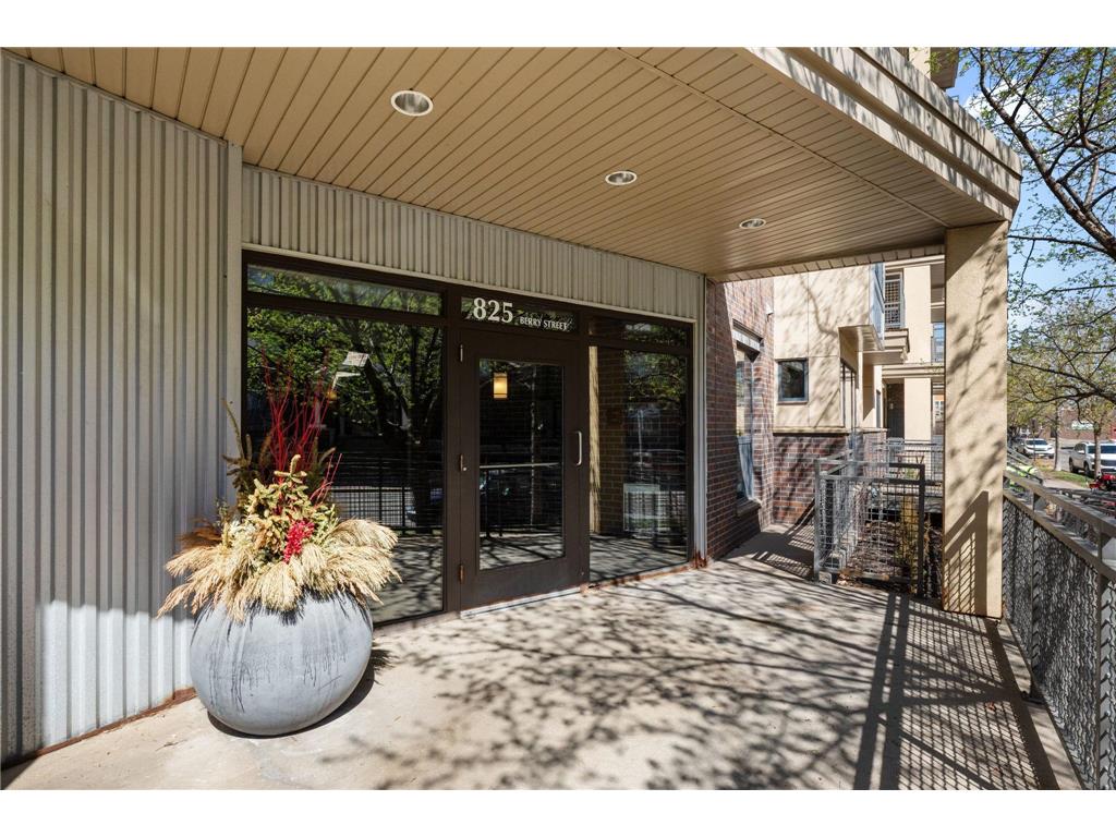825 Berry Street #103 Saint Paul MN 55114 7064221 image37