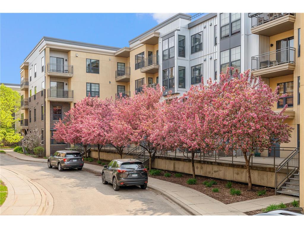 825 Berry Street #108 Saint Paul MN 55114 6370807 image1