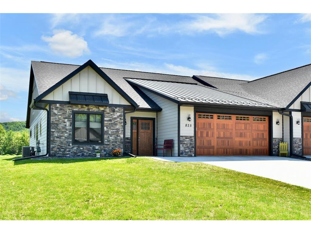 825 Bridle Lane La Crescent MN 55947 6377114 image1