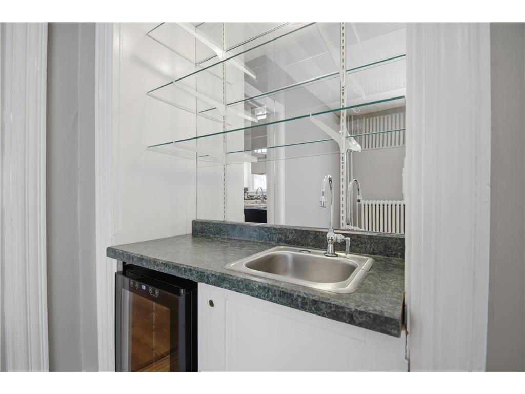 825 E Center Street Rochester MN 55904 7087161 image12