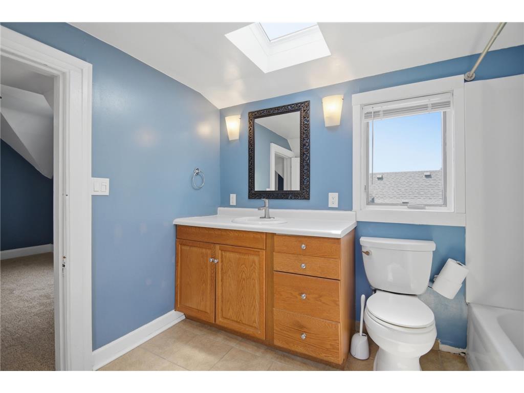 825 E Center Street Rochester MN 55904 7087161 image26