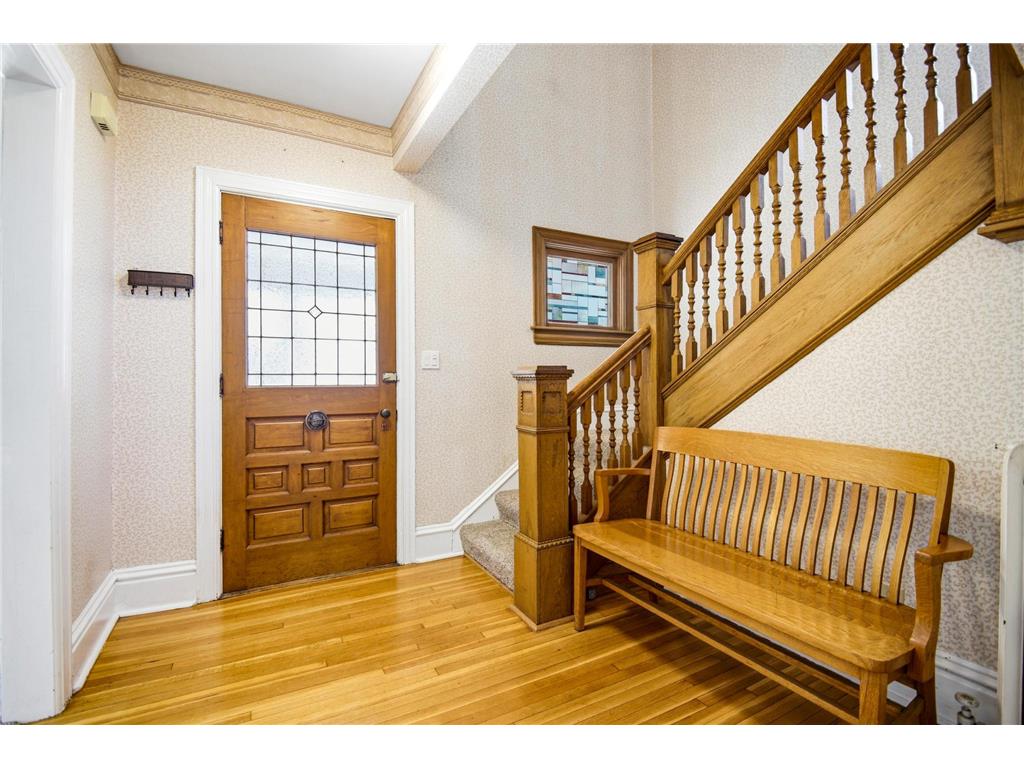 825 E Center Street Rochester MN 55904 7087161 image3