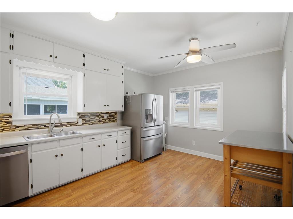825 E Center Street Rochester MN 55904 7087161 image5