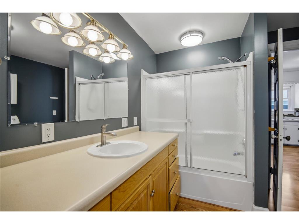 825 E Center Street Rochester MN 55904 7087161 image8