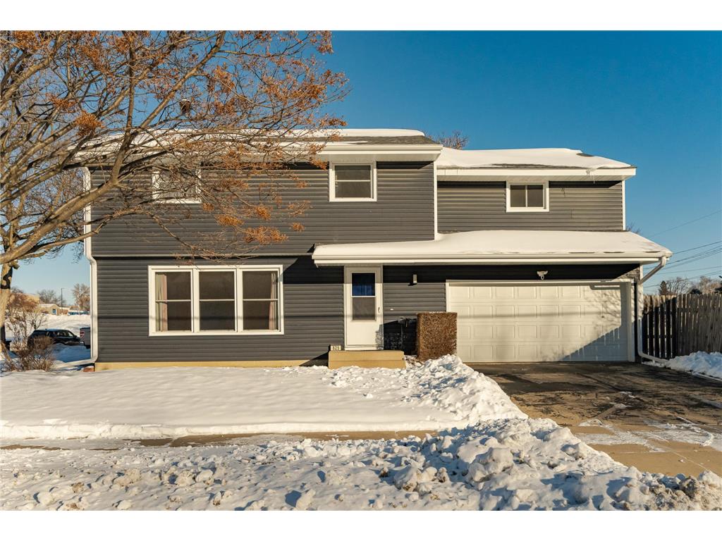 825 Elton Hills Drive NW Rochester MN 55901 6824022 image1