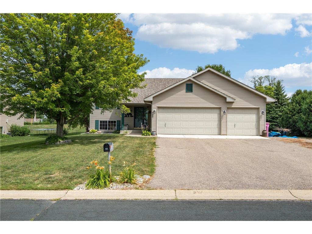 825 Morningside Place Belle Plaine MN 56011 6412634 image1