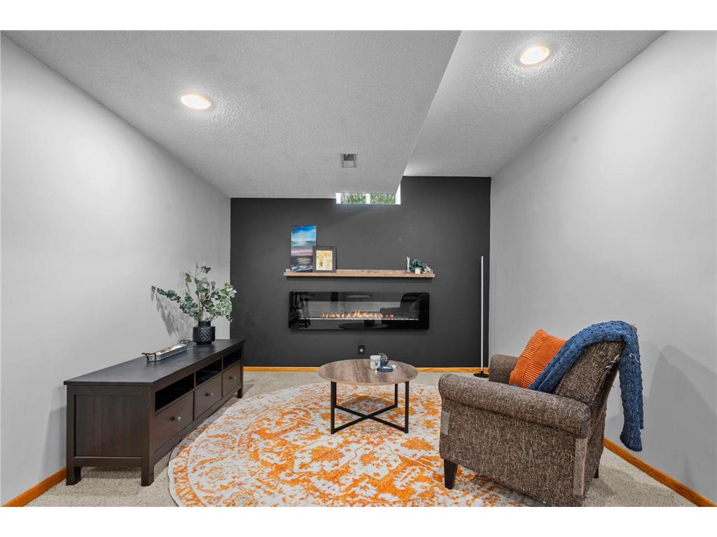 8254 38th Street N Lake Elmo MN 55042 7062973 image31