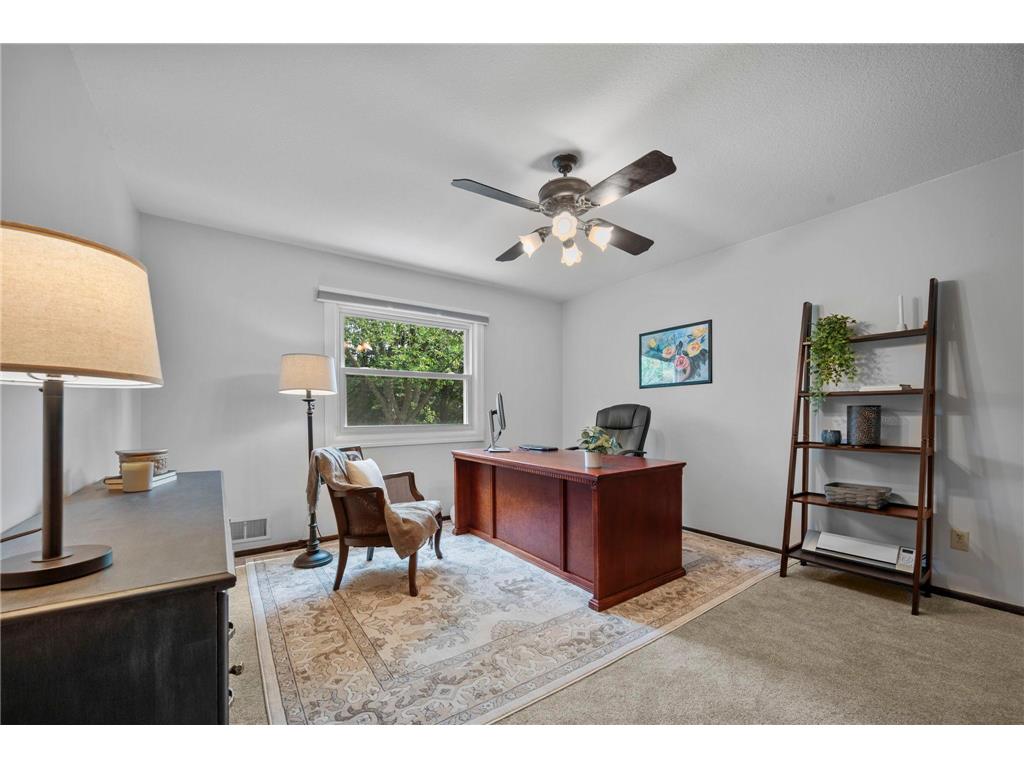 8254 38th Street N Lake Elmo MN 55042 7062973 image39