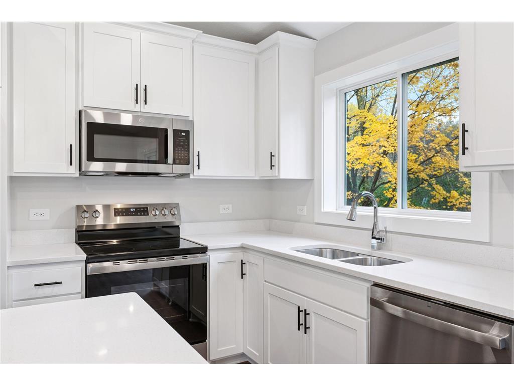 826 104th Avenue NW Coon Rapids MN 55433 6825503 image12