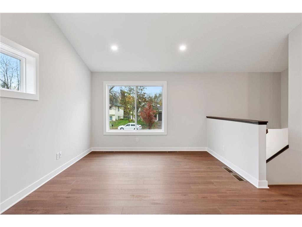 826 104th Avenue NW Coon Rapids MN 55433 6825503 image8