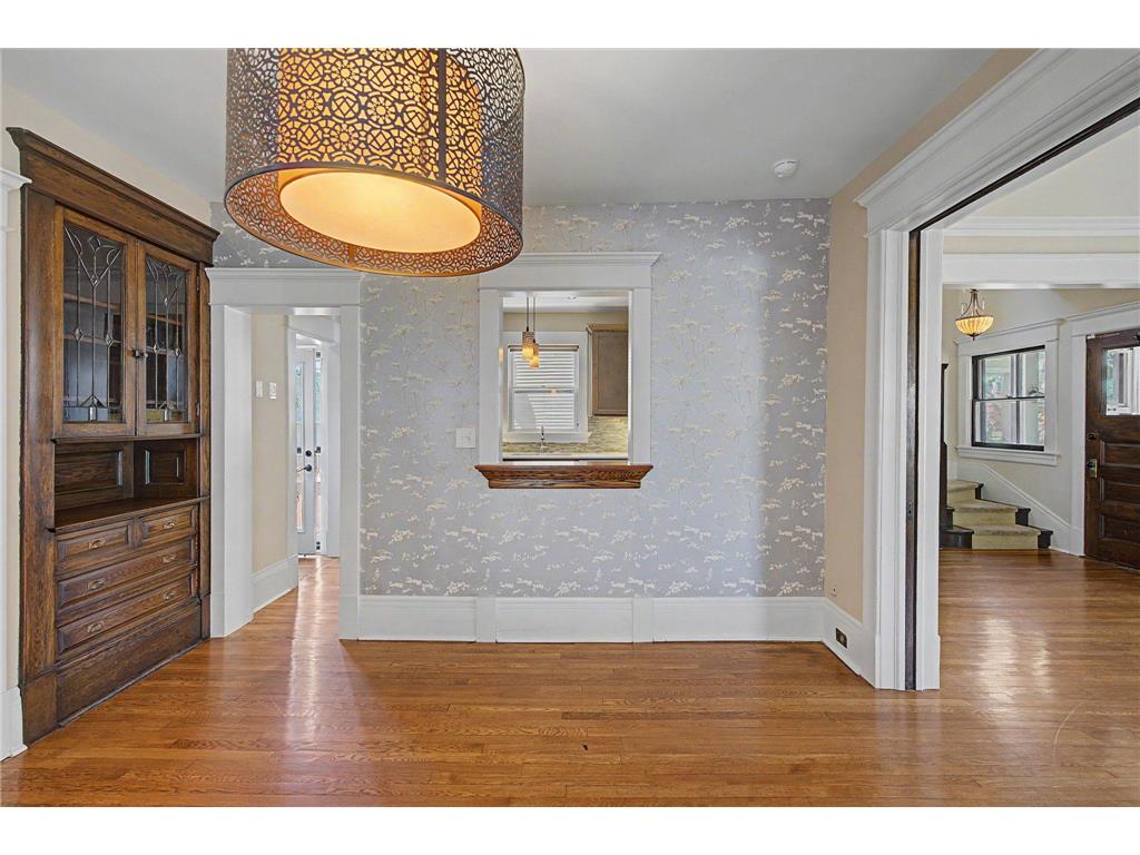 826 Ashland Avenue Saint Paul MN 55104 7068932 image11